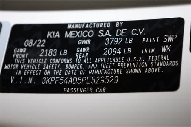 Thumbnail: 2023 Kia Forte - 38