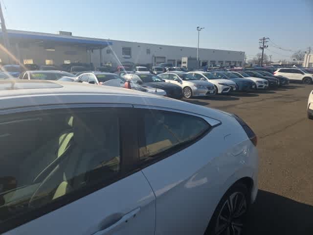 Thumbnail: 2016 Honda Civic - 5