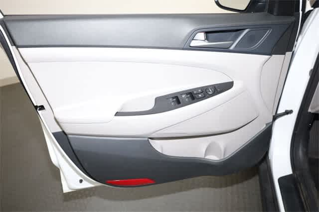 Thumbnail: 2018 Hyundai Tucson - 13