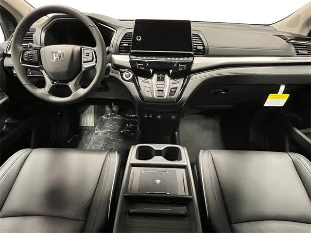 2025 Honda Odyssey Touring 23