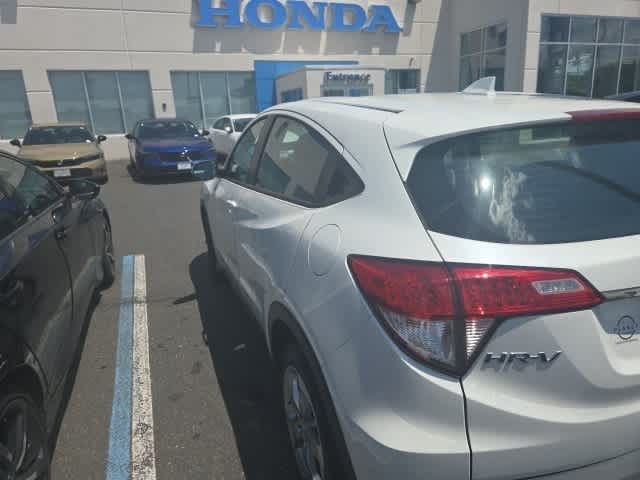 Thumbnail: 2022 Honda HR-V - 8