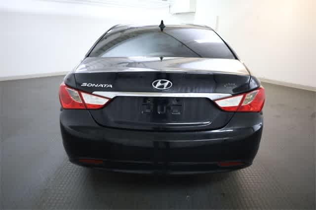 Thumbnail: 2011 Hyundai Sonata - 7