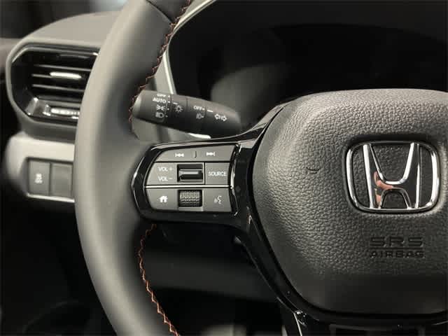 2025 Honda Pilot Sport 18