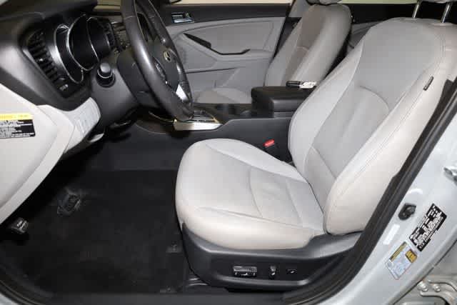 Thumbnail: 2012 Kia Optima - 15
