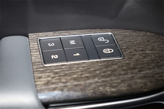 Thumbnail: 2017 Land Rover Range Rover Sport - 28