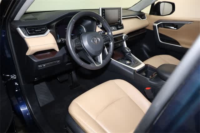 Thumbnail: 2019 Toyota RAV4 - 14