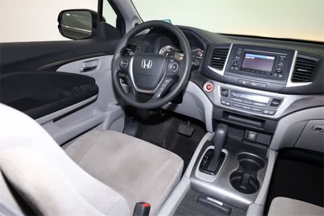 Thumbnail: 2016 Honda Pilot - 16