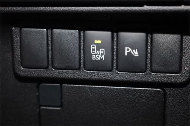 Thumbnail: 2014 Lexus ES - 27