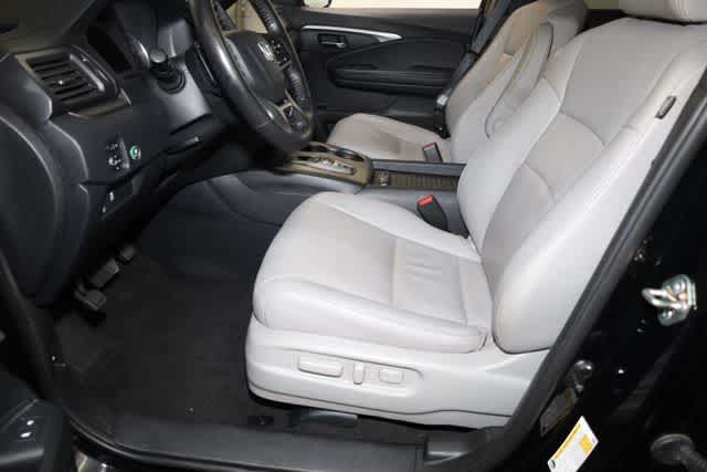 Thumbnail: 2019 Honda Passport - 15