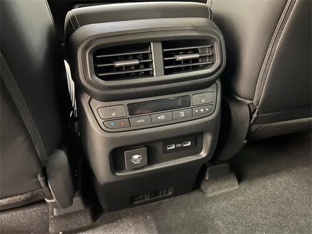 Thumbnail: 2025 Honda Pilot - 33