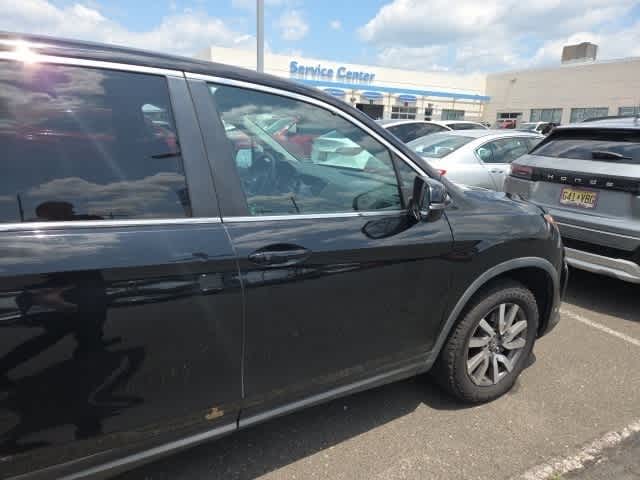Thumbnail: 2019 Honda Pilot - 14