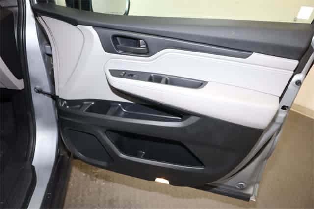 Thumbnail: 2023 Honda Odyssey - 23