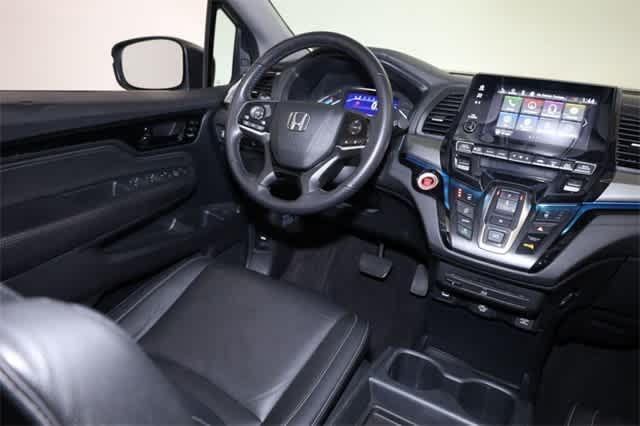 Thumbnail: 2023 Honda Odyssey - 16