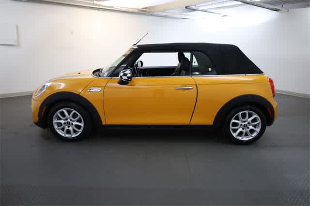 Thumbnail: 2018 MINI Cooper Convertible - 3
