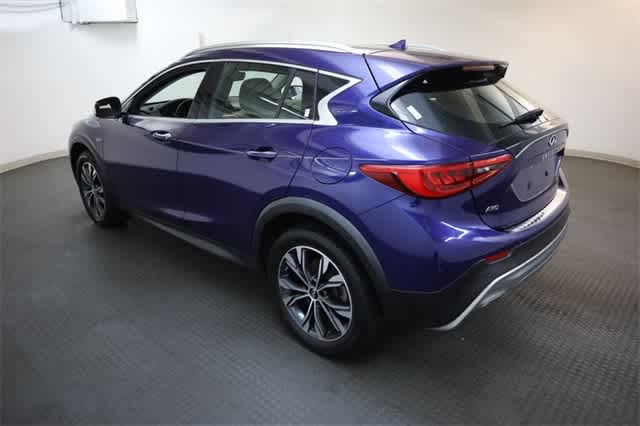 Thumbnail: 2018 INFINITI QX30 - 4