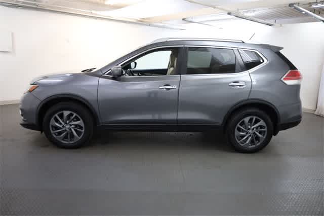 Thumbnail: 2016 Nissan Rogue - 3