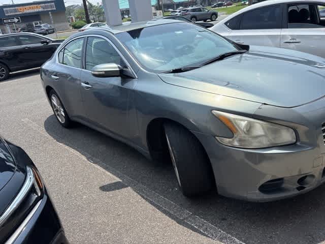 Thumbnail: 2011 Nissan Maxima - 14