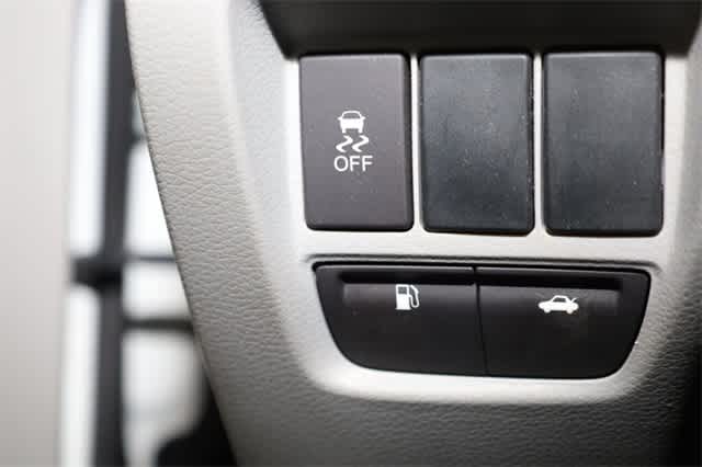 Thumbnail: 2015 Acura TLX - 26