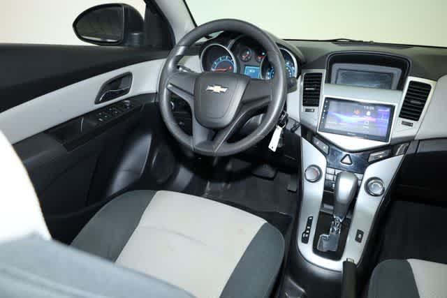 Thumbnail: 2012 Chevrolet Cruze - 21