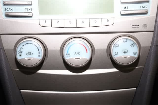 Thumbnail: 2009 Toyota Camry - 26