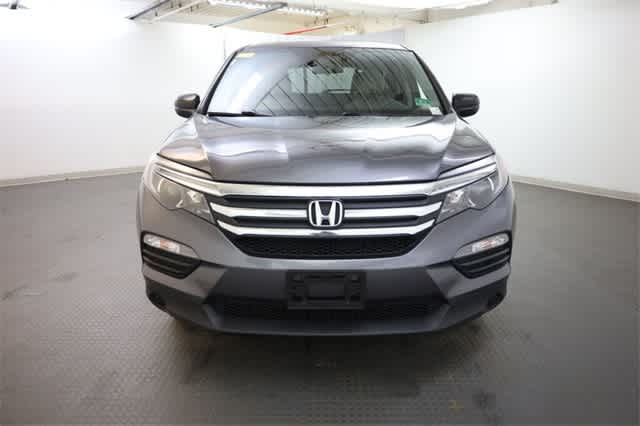 Thumbnail: 2016 Honda Pilot - 12
