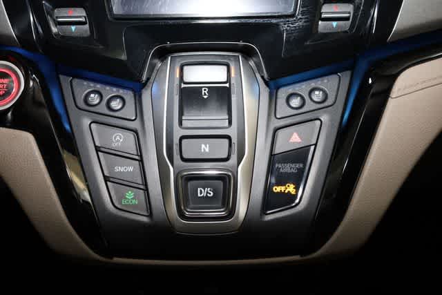Thumbnail: 2018 Honda Odyssey - 32