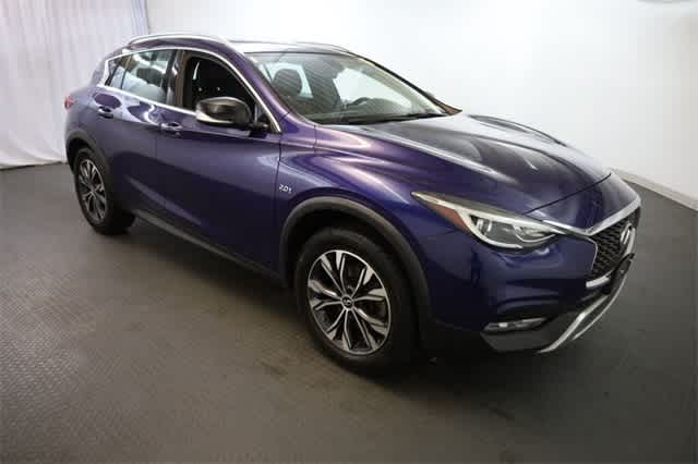 Thumbnail: 2018 INFINITI QX30 - 10