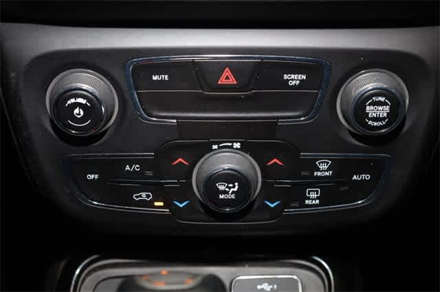 Thumbnail: 2019 Jeep Compass - 32