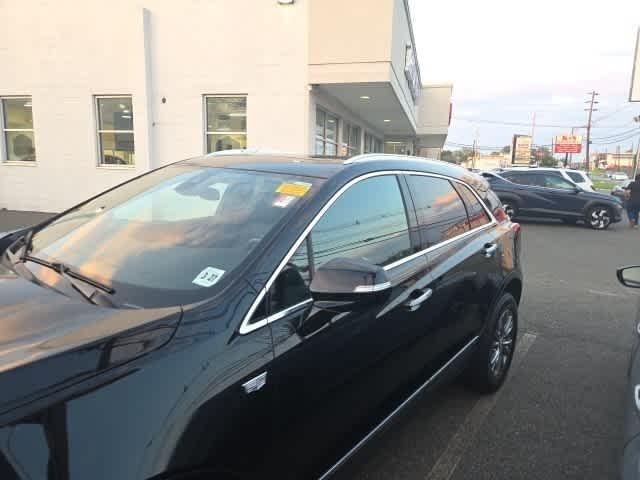 Thumbnail: 2022 Cadillac XT5 - 3