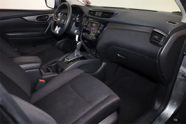 Thumbnail: 2019 Nissan Rogue Sport - 19