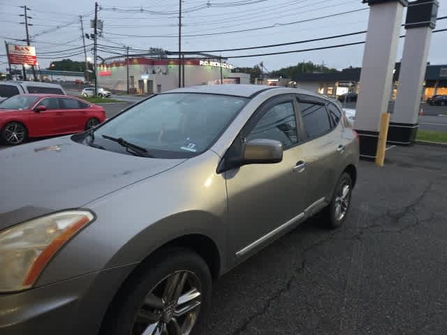 2011 Nissan Rogue S 2