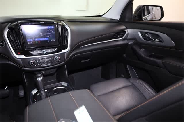 Thumbnail: 2020 Chevrolet Traverse - 18