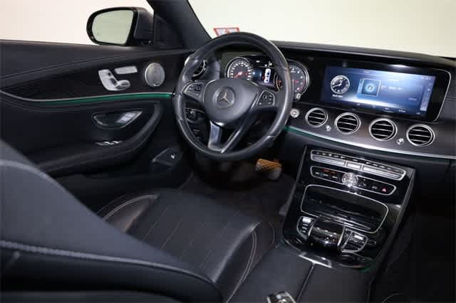 Thumbnail: 2017 Mercedes-Benz E-Class - 16