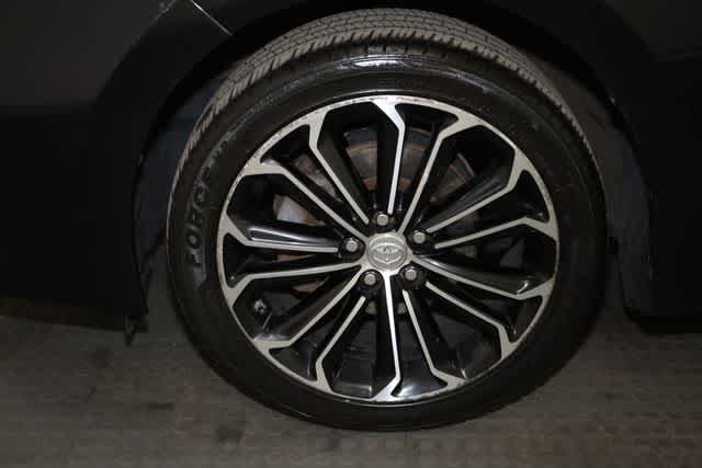 Thumbnail: 2016 Toyota Corolla - 33