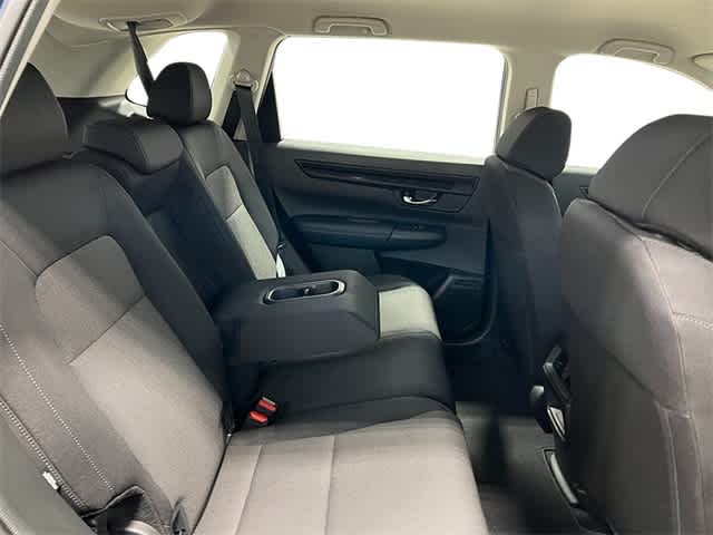 2025 Honda CR-V LX 29