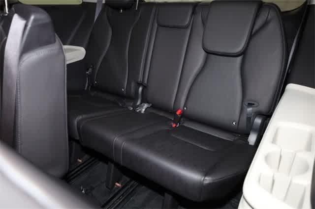 Thumbnail: 2022 Kia Carnival - 22