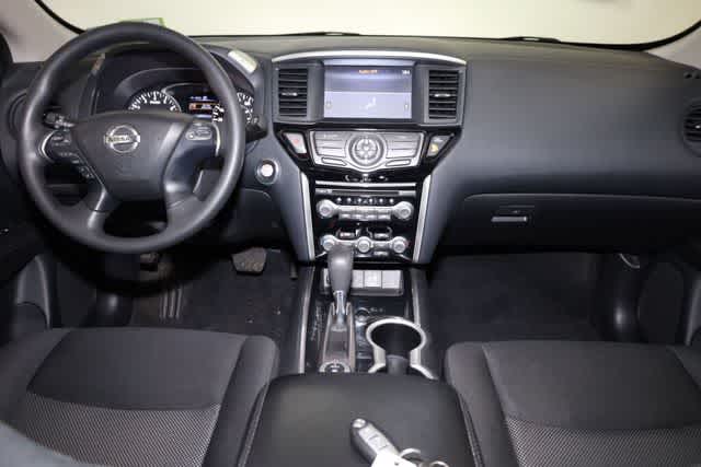 Thumbnail: 2020 Nissan Pathfinder - 17