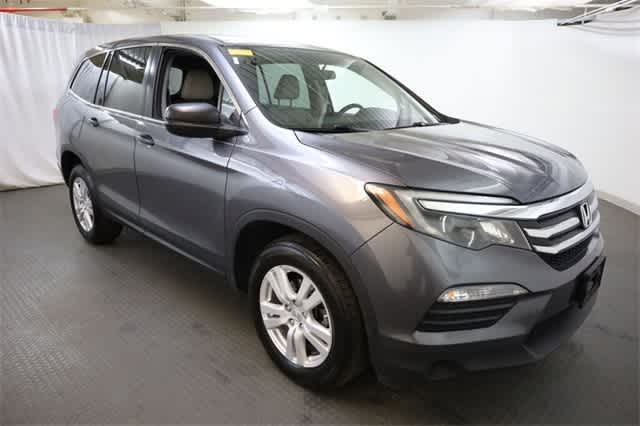 Thumbnail: 2016 Honda Pilot - 10