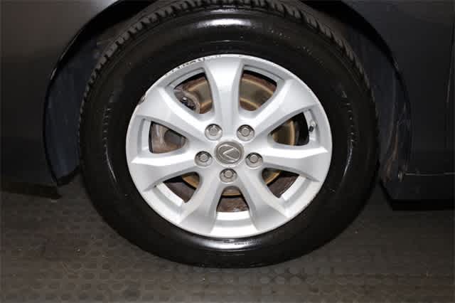 Thumbnail: 2011 Toyota Camry - 33