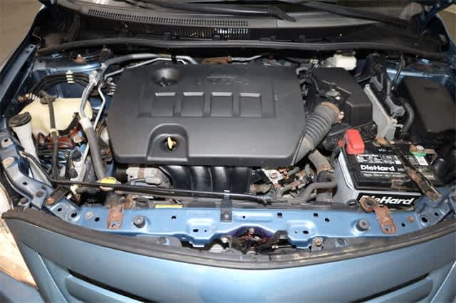 Thumbnail: 2013 Toyota Corolla - 31