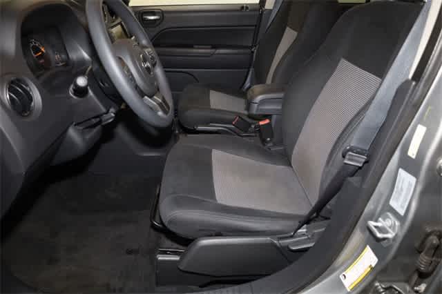 Thumbnail: 2015 Jeep Compass - 15