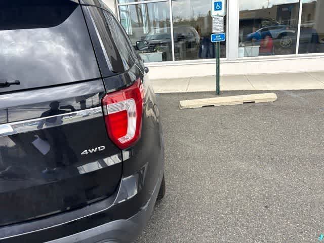 Thumbnail: 2016 Ford Explorer - 9
