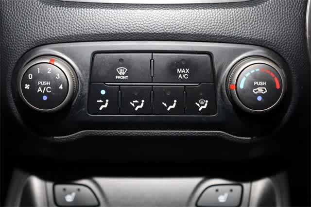 Thumbnail: 2014 Hyundai Tucson - 29