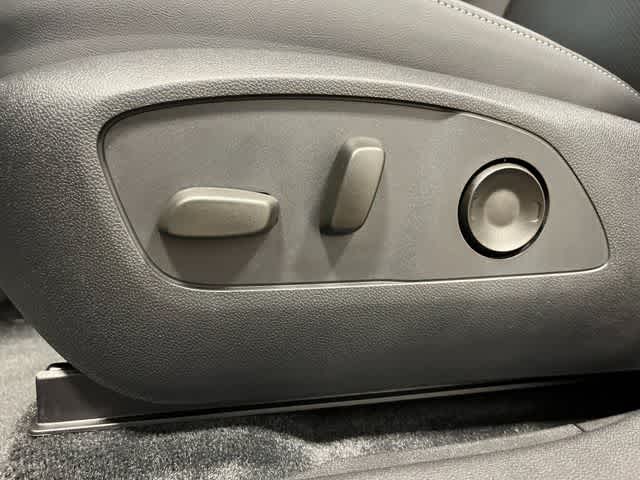 Thumbnail: 2026 Honda Prologue - 15