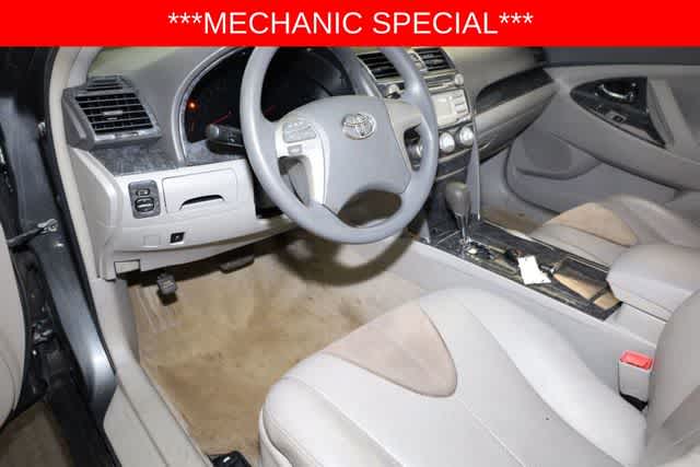 Thumbnail: 2010 Toyota Camry - 14