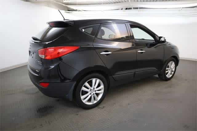 Thumbnail: 2011 Hyundai Tucson - 8