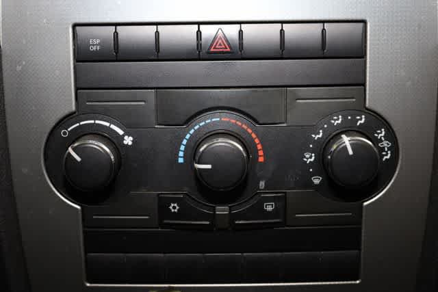Thumbnail: 2008 Jeep Grand Cherokee - 24