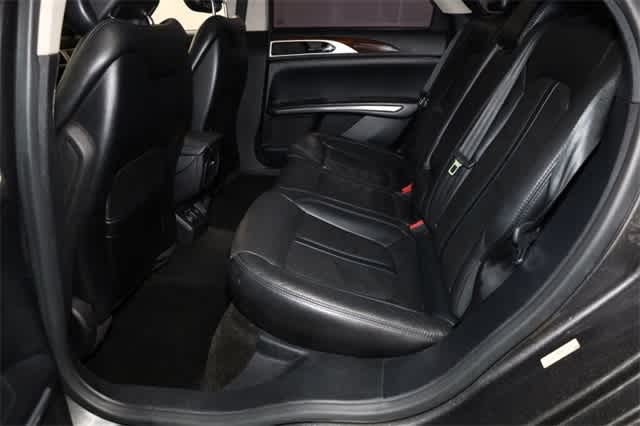 Thumbnail: 2016 Lincoln MKZ - 21