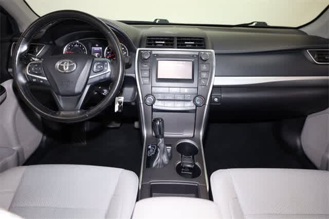 Thumbnail: 2016 Toyota Camry - 17