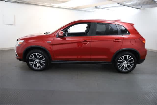 Thumbnail: 2019 Mitsubishi Outlander Sport - 3